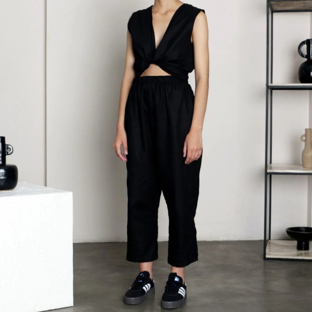 SELFI BLACK SLEEVELESS WRAP JUMPSUIT